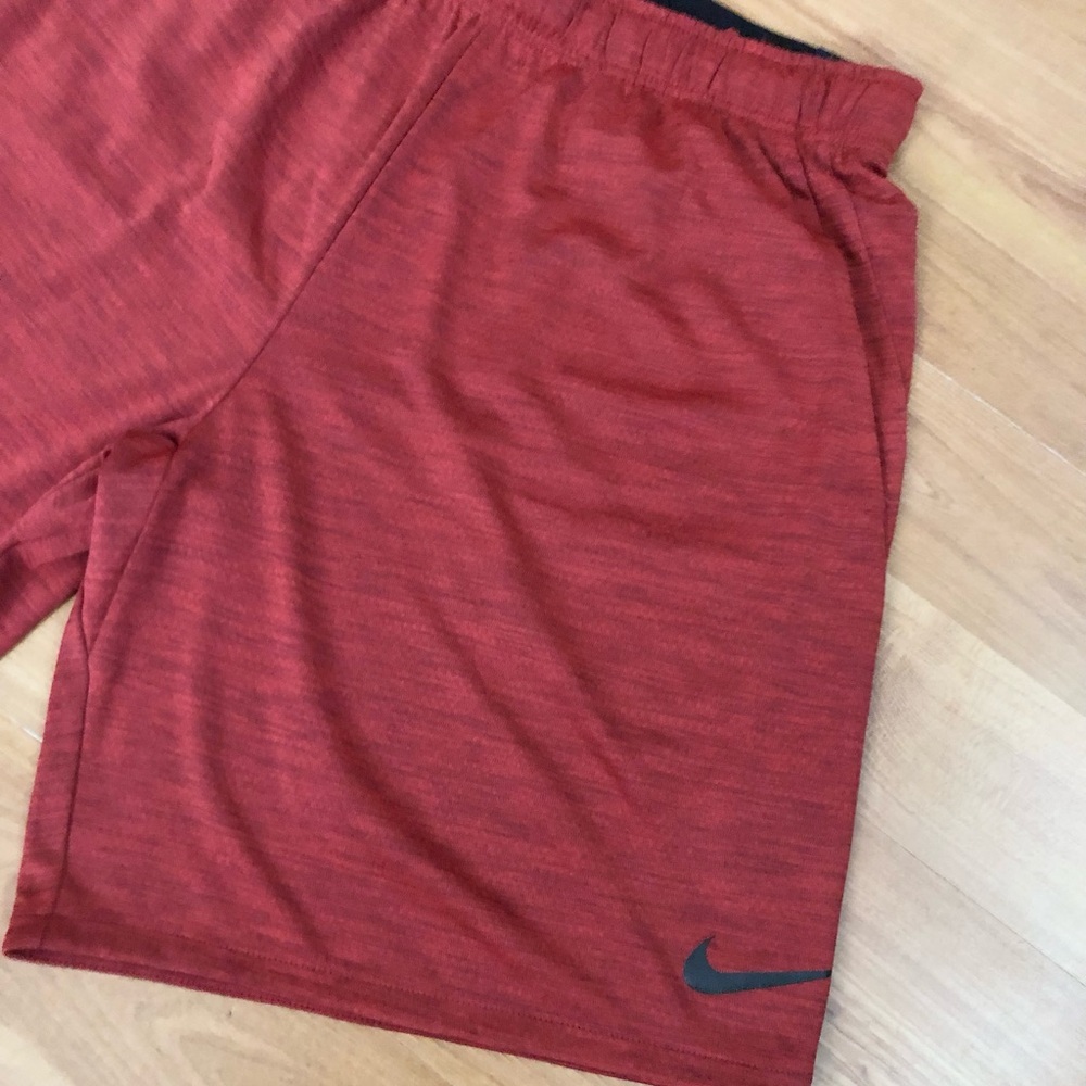 Nike Dri-FIT Training Gym Shorts Mens Large Size Lightweight. NWT - Picture 2 of 6